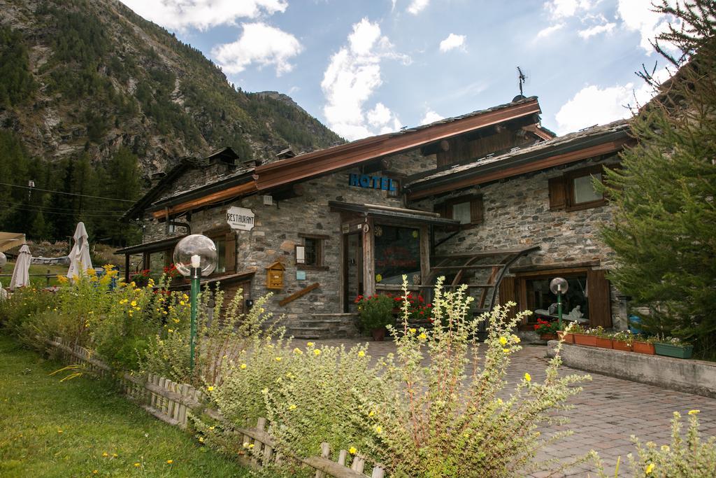 Hotel Restaurant La Barme Cogne Exteriér fotografie